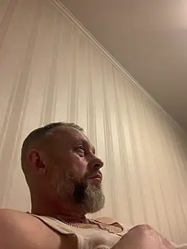 Snapshot of GHsveter chatting on March 2026 11:32:02 PM GHsveter online show from March 2026 11:32:02 PM