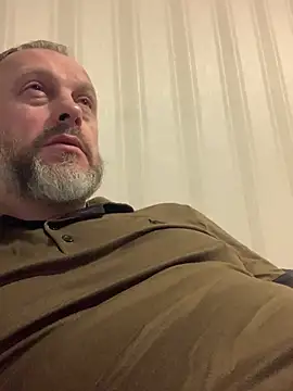 Snapshot of GHsveter chatting on April 2026 09:29:01 AM GHsveter online show from April 2026 09:29:01 AM