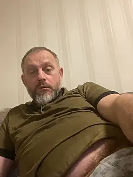 Snapshot of GHsveter chatting on April 2026 09:45:01 PM GHsveter online show from April 2026 09:45:01 PM