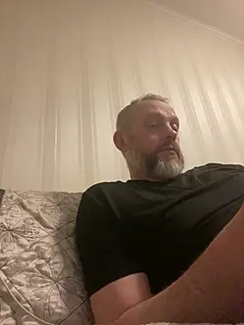 Snapshot of GHsveter chatting on April 2026 09:56:01 PM GHsveter online show from April 2026 09:56:01 PM