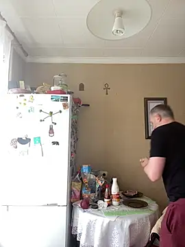 Snapshot of GHsveter chatting on April 2026 08:59:02 AM GHsveter online show from April 2026 08:59:02 AM