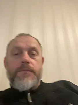 Snapshot of GHsveter chatting on April 2026 09:09:01 AM GHsveter online show from April 2026 09:09:01 AM