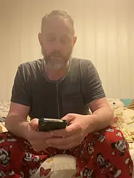 Snapshot of GHsveter chatting on April 2026 11:10:01 PM GHsveter online show from April 2026 11:10:01 PM