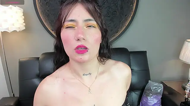 Snapshot of miss_sharlotte18 chatting on January 2025 06:03:02 PM miss sharlotte18 online show from January 2025 06:03:02 PM