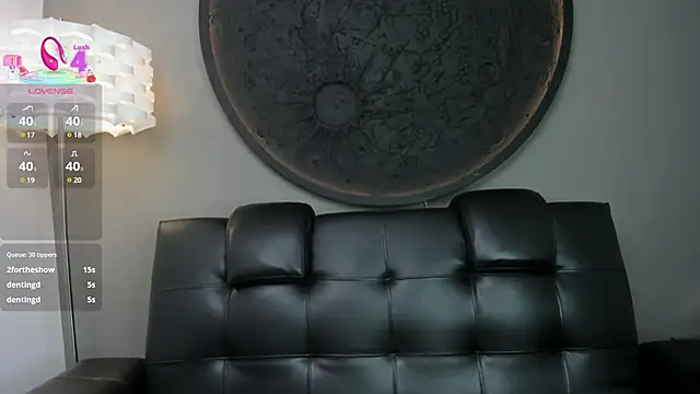 miss vaiolette online show from March 2025 11:08:02 AM