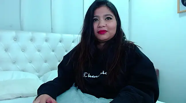 annylouis online show from December 2024 08:13:01 AM