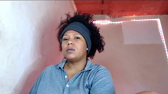Snapshot of cherry_cleou chatting on May 2026 05:57:02 AM cherry cleou online show from May 2026 05:57:02 AM