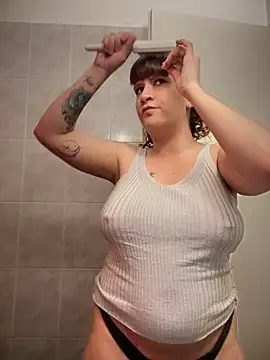 callmelouve online show from March 2025 07:17:02 PM