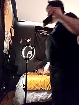 callmelouve online show from November 2025 03:26:02 PM