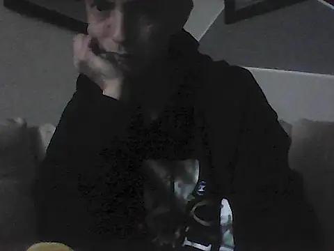 Snapshot of latinx44 chatting on October 2025 06:14:02 AM latinx44 online show from October 2025 06:14:02 AM