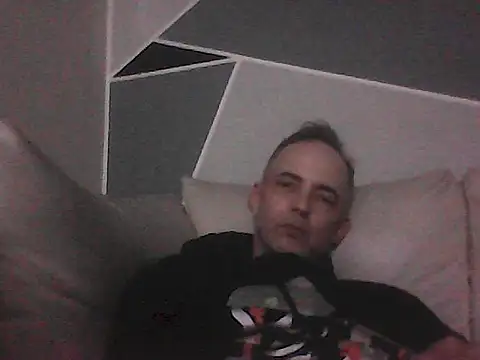 Snapshot of latinx44 chatting on October 2025 06:28:01 AM latinx44 online show from October 2025 06:28:01 AM
