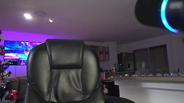 Frank Farrell online show from December 2025 03:56:02 AM