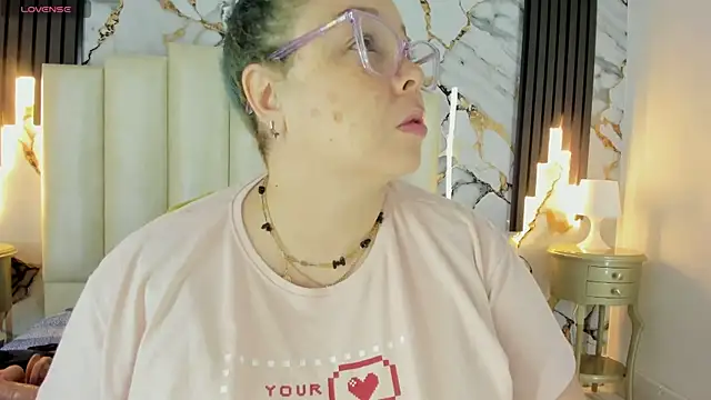 mollieblue69 online show from September 2025 12:43:02 PM