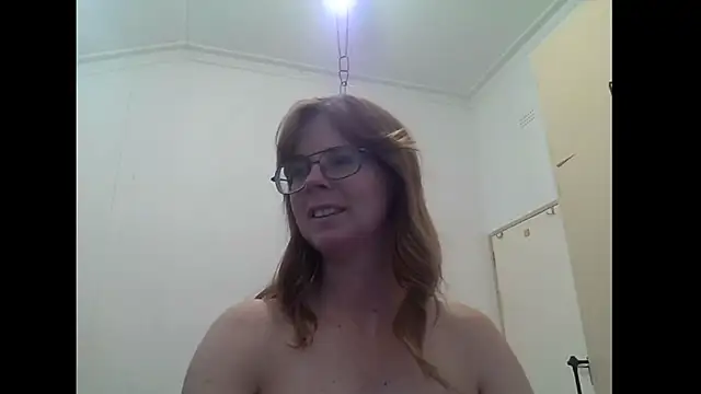 Snapshot of SavannaGirly chatting on July 2026 10:39:01 AM SavannaGirly online show from July 2026 10:39:01 AM