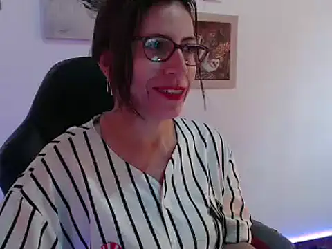 Chayla Ruiz online show from December 2024 01:10:02 PM
