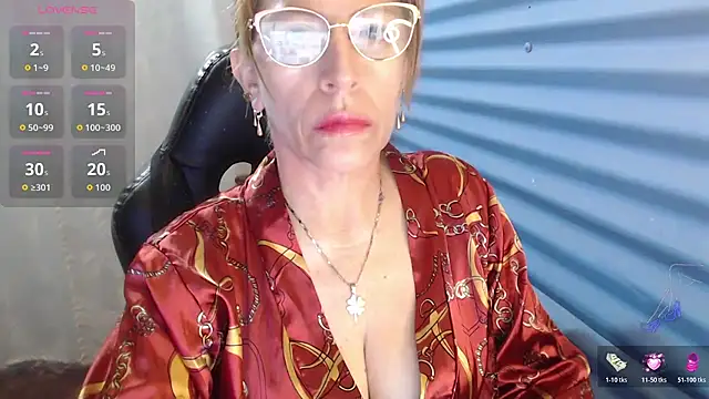 Snapshot of Chayla_Ruiz chatting on May 2026 10:23:01 AM Chayla Ruiz online show from May 2026 10:23:01 AM