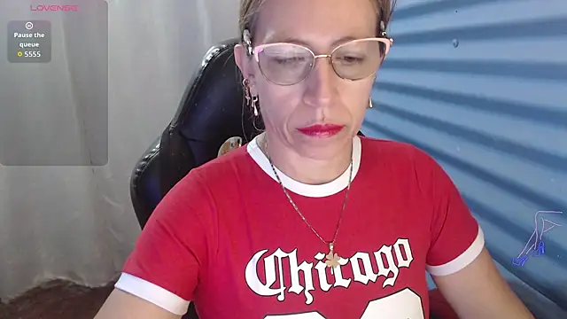 Snapshot of Chayla_Ruiz chatting on May 2026 12:23:02 PM Chayla Ruiz online show from May 2026 12:23:02 PM