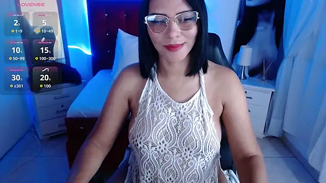 Snapshot of Wanda_Milf chatting on October 2025 08:15:01 PM Wanda Milf online show from October 2025 08:15:01 PM