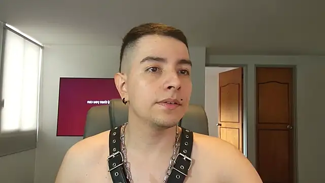 Jhoan saenz online show from October 2025 07:59:01 PM