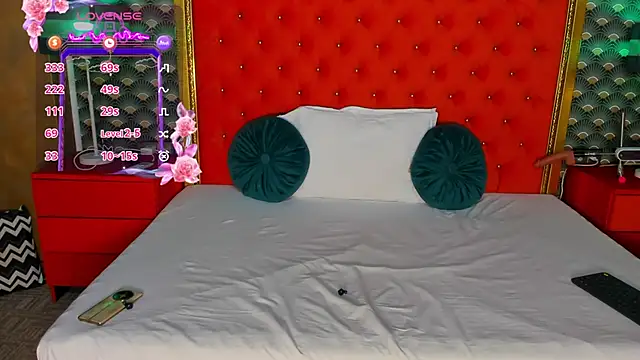 Snapshot of VallerieJones chatting on February 2025 10:27:02 AM VallerieJones online show from February 2025 10:27:02 AM