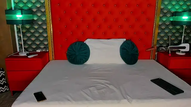 Snapshot of VallerieJones chatting on February 2025 02:16:02 PM VallerieJones online show from February 2025 02:16:02 PM