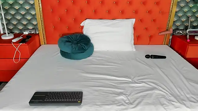 Snapshot of VallerieJones chatting on February 2025 07:56:01 AM VallerieJones online show from February 2025 07:56:01 AM