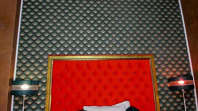 Snapshot of VallerieJones chatting on February 2025 09:31:01 PM VallerieJones online show from February 2025 09:31:01 PM