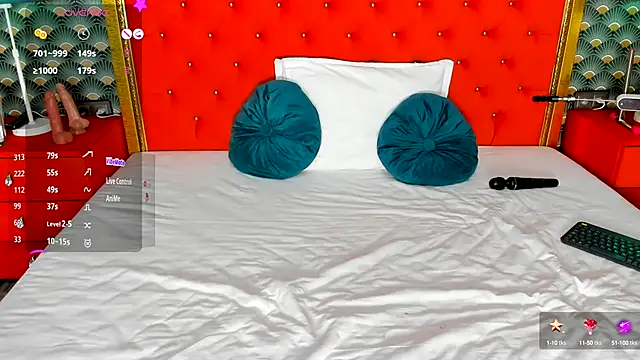 Snapshot of VallerieJones chatting on September 2025 08:16:01 AM VallerieJones online show from September 2025 08:16:01 AM