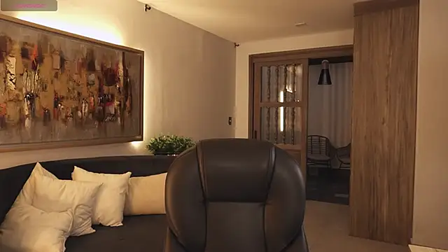 Snapshot of MaryLewis_ chatting on September 2025 12:20:01 PM MaryLewis online show from September 2025 12:20:01 PM