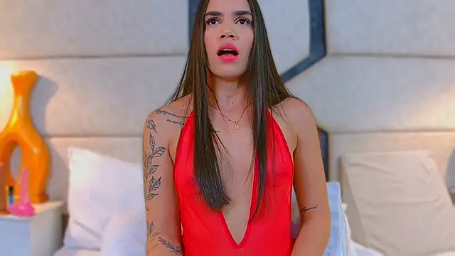 Snapshot of April_Cutee chatting on February 2025 12:00:02 PM April Cutee online show from February 2025 12:00:02 PM