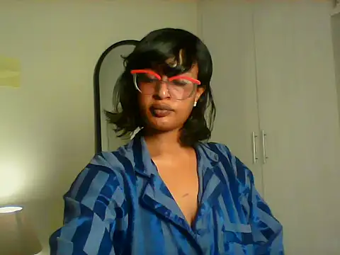 Snapshot of lina_pretti chatting on September 2025 07:36:01 PM lina pretti online show from September 2025 07:36:01 PM
