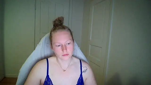 Girlnina-1995 online show from May 2026 06:08:01 AM
