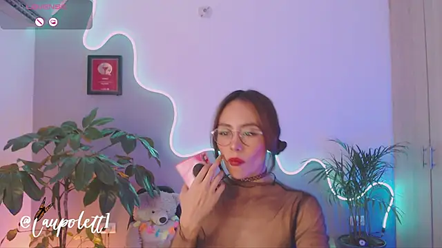 LauPolett online show from February 2025 12:00:02 AM