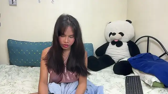 rihanna22 online show from November 2025 04:33:01 PM