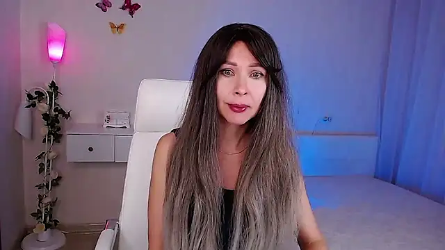 wendifoste online show from November 2025 06:07:01 PM