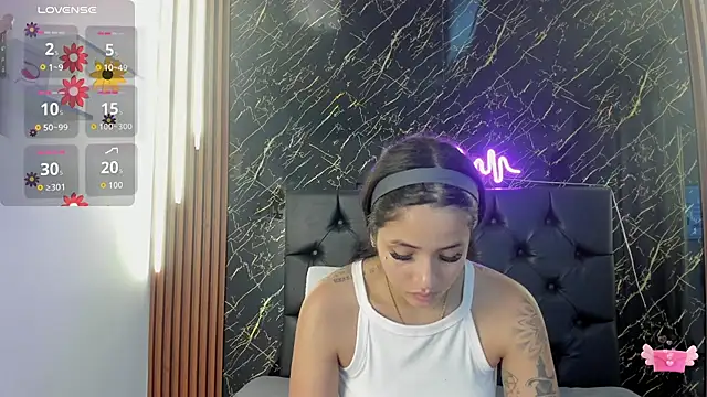 Tamara-evans online show from November 2025 05:56:02 PM