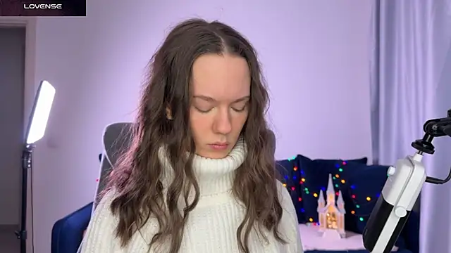 DivineBite online show from January 2026 02:20:01 PM