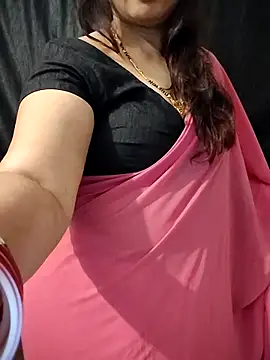 Snapshot of seema4xxxfun chatting on June 2026 06:11:01 AM seema4xxxfun online show from June 2026 06:11:01 AM