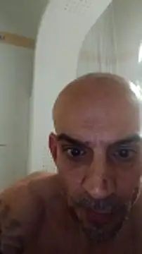 Snapshot of golfo1811 chatting on May 2026 07:03:01 AM golfo1811 online show from May 2026 07:03:01 AM