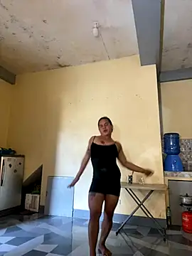 sweetyula online show from December 2025 11:24:01 PM