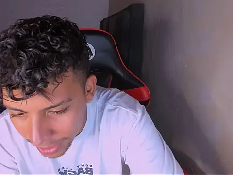 dilan js online show from December 2025 11:00:02 PM