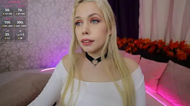 Snapshot of Lerry_Teeni chatting on December 2024 03:59:02 AM Lerry Teeni online show from December 2024 03:59:02 AM