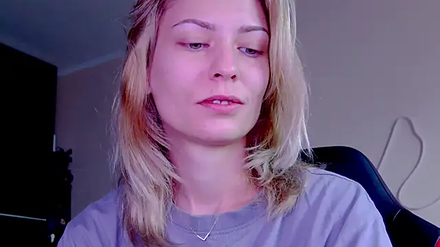 karo123421 online show from October 2025 08:56:02 AM