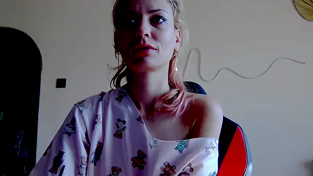 karo123421 online show from November 2025 09:00:02 AM