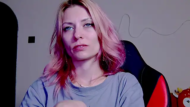 karo123421 online show from November 2025 06:21:01 PM