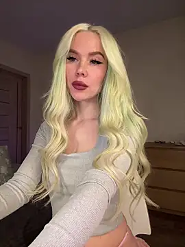 xDinnax online show from September 2025 07:35:01 PM