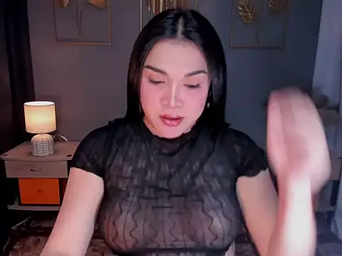 MaxeneCullens online show from November 2025 03:28:01 AM