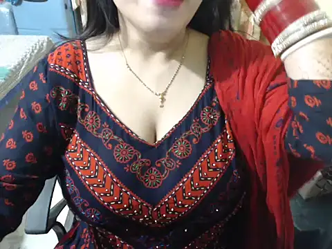 Snapshot of HOT_CHILLY chatting on March 2026 12:31:02 PM HOT CHILLY online show from March 2026 12:31:02 PM