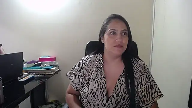 kendall 52 online show from September 2025 08:21:02 PM