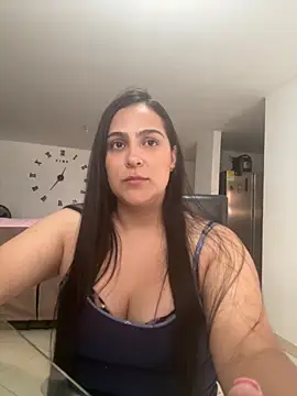 kendall 52 online show from September 2025 05:38:02 PM